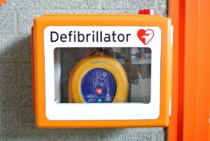 Defibrillatoren als Lebensretter: Erfolgreiche Einsätze im Alltag